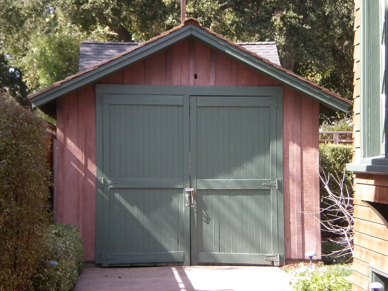 The HP garage at 367 Addison Avenue, Palo Alto, in 2009