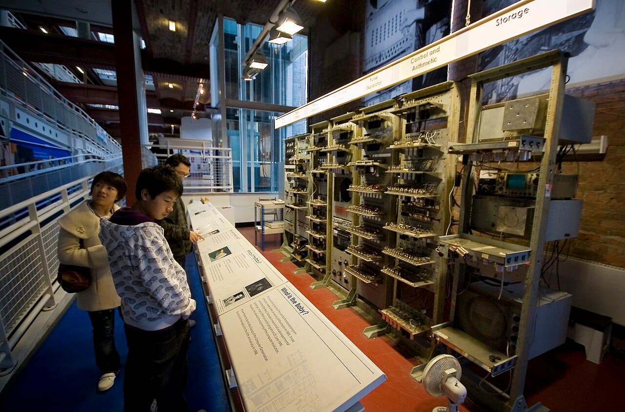 Working replica of the Small-Scale Experimental Machine (the Baby) on display at the museum in Manchester